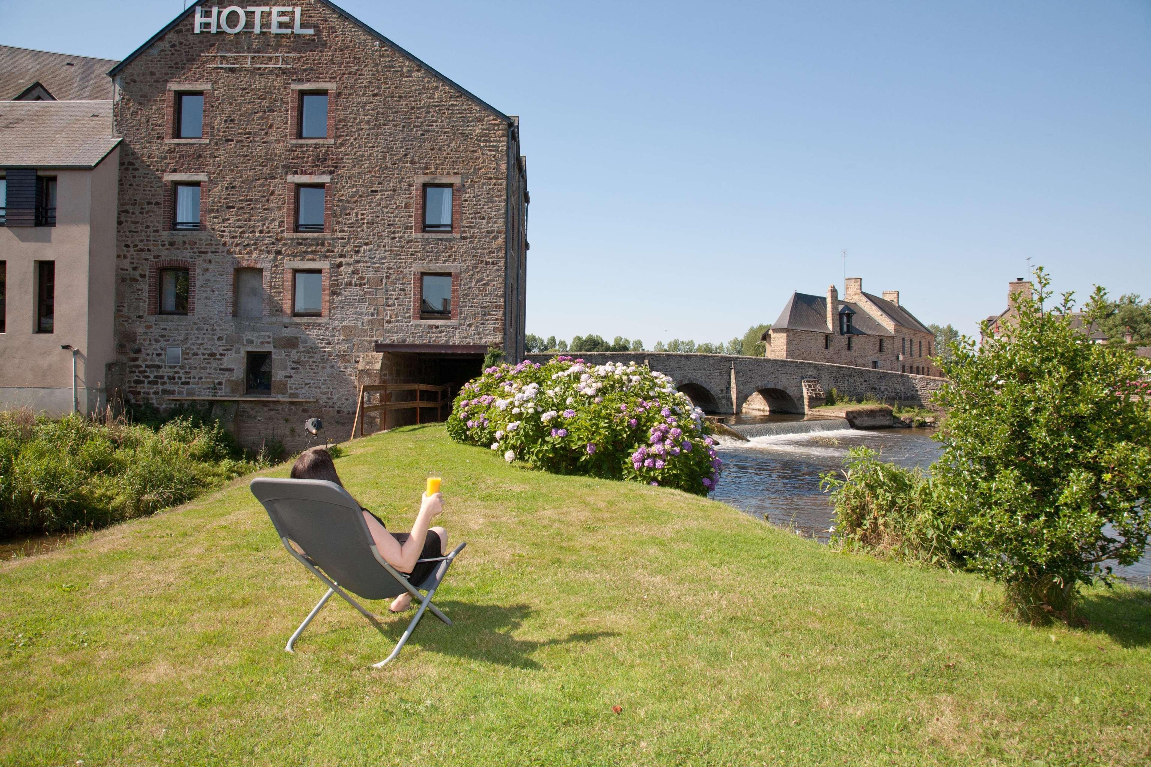 Best Western Le Moulin De Ducey Екстер'єр фото